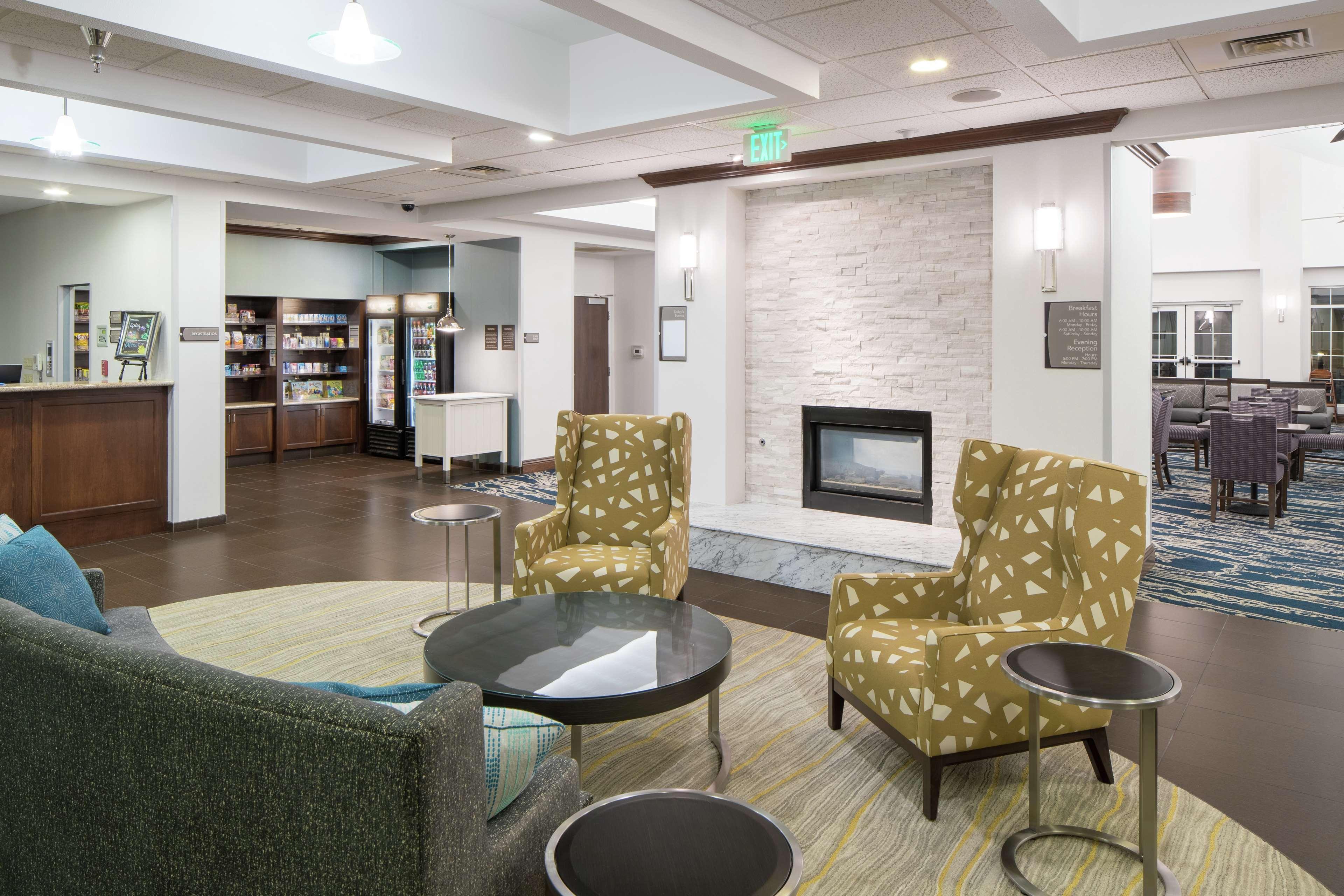 Homewood Suites By Hilton Fresno Airport/Clovis Εξωτερικό φωτογραφία