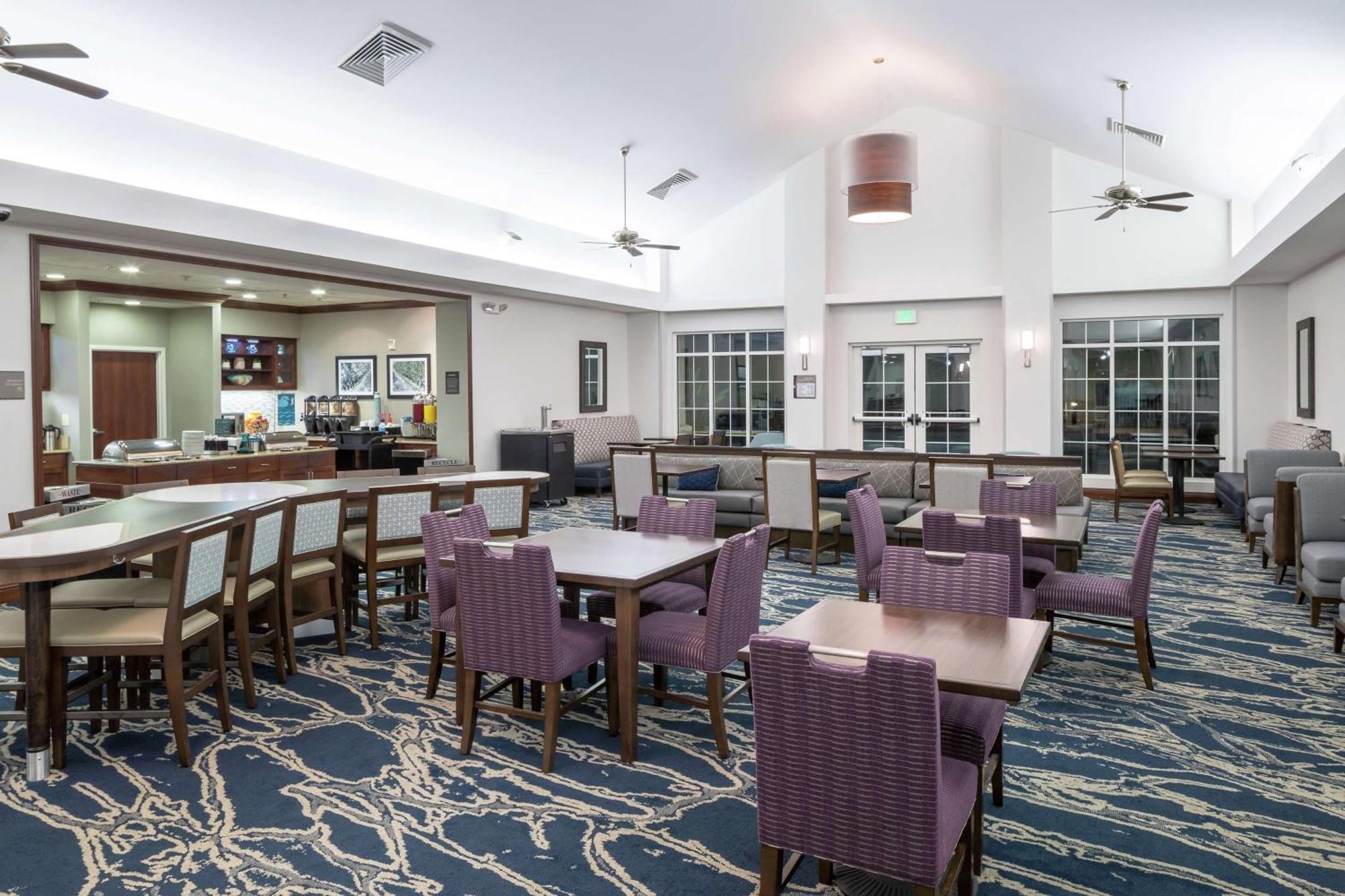 Homewood Suites By Hilton Fresno Airport/Clovis Εξωτερικό φωτογραφία