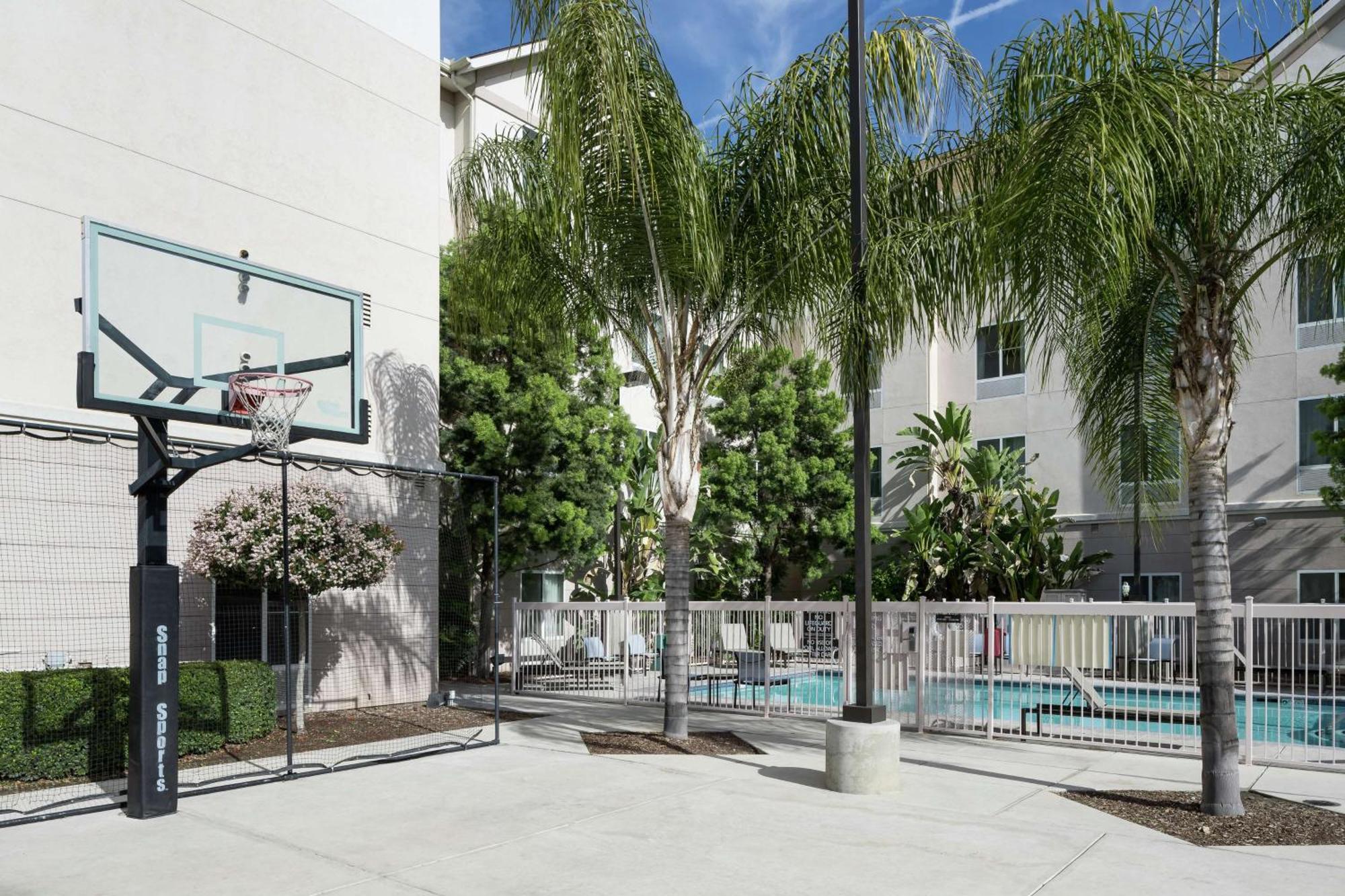 Homewood Suites By Hilton Fresno Airport/Clovis Εξωτερικό φωτογραφία